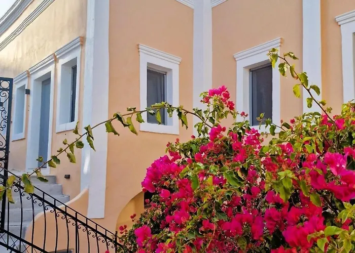 Kykladonisia Traditional Settlement Firá