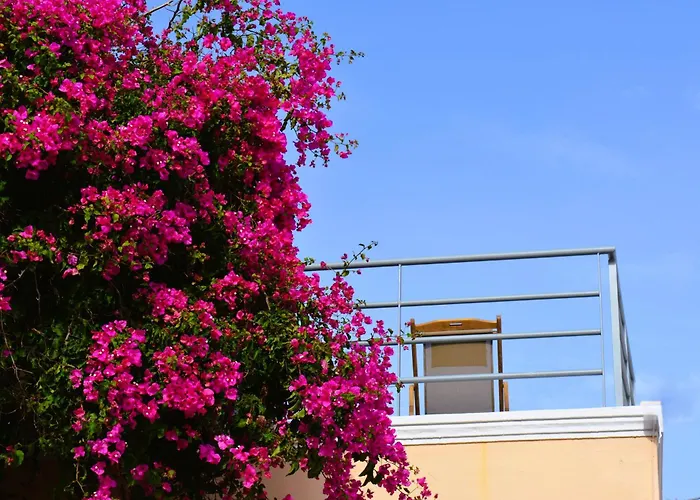 Kykladonisia Traditional Settlement Firá